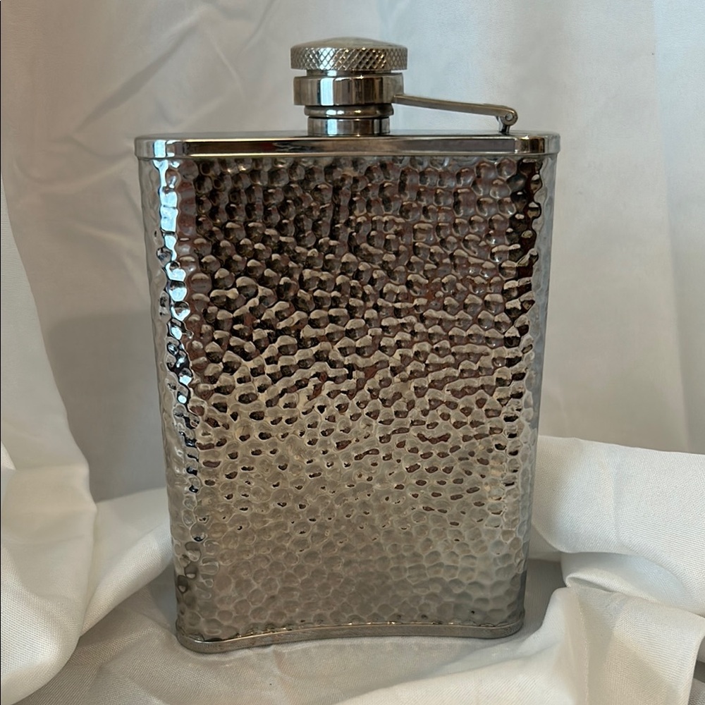 Corkscrew & Flask - Picture 7 of 9